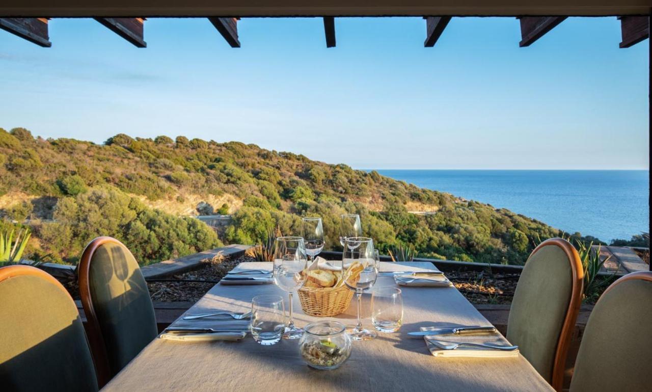 Baia Delle Ginestre 4*