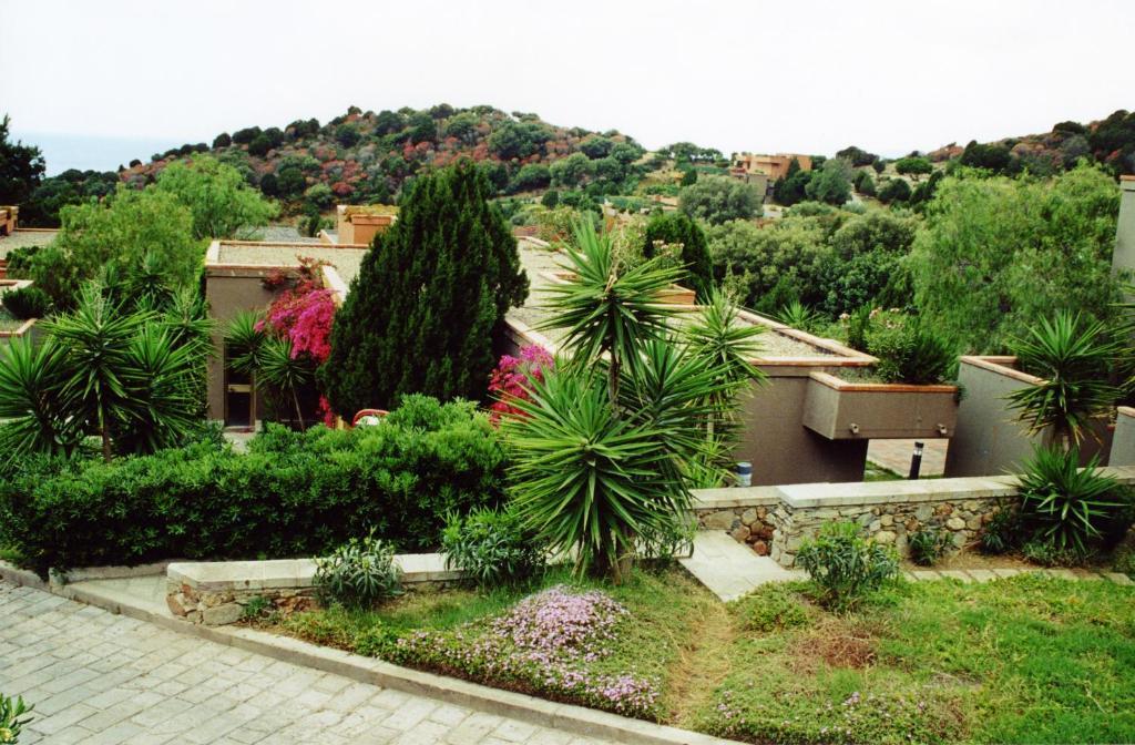 Baia Delle Ginestre Aparthotel 4*