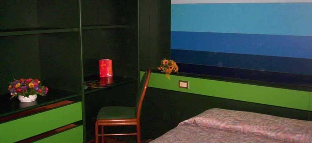 Aparthotel Baia Delle Ginestre