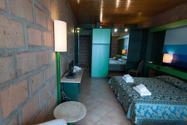 Baia Delle Ginestre Aparthotel Teulada