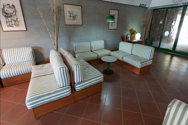 Baia Delle Ginestre Aparthotel